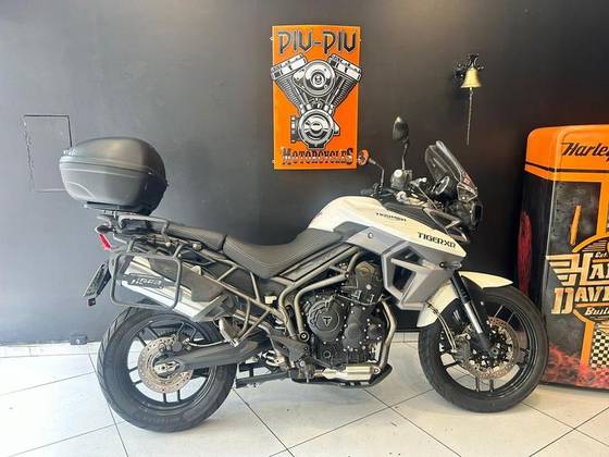 TRIUMPH TIGER 800 XR TRIUMPH TIGER 800 XR